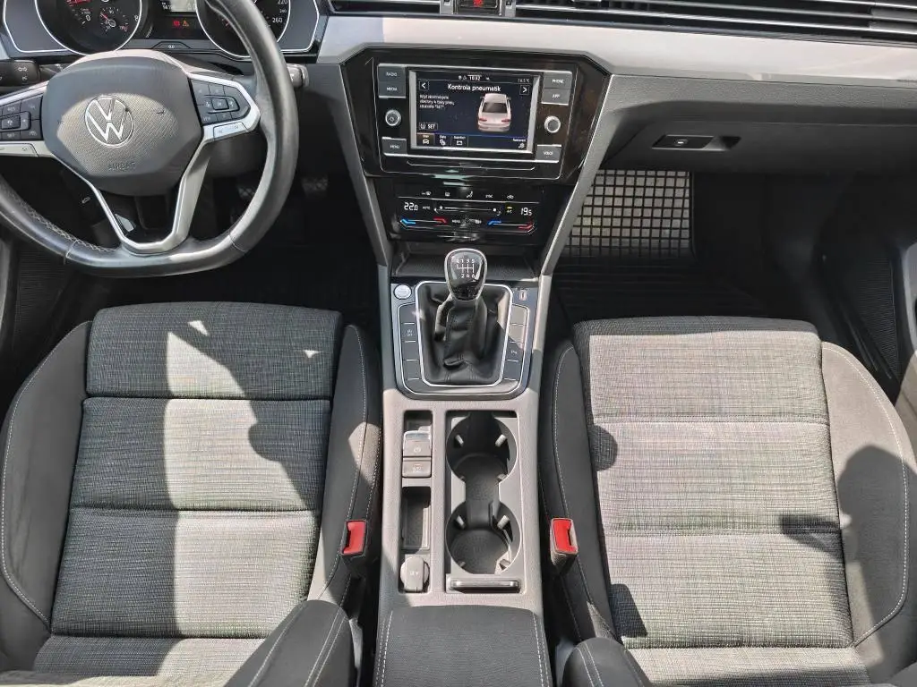 Volkswagen Passat Business 1,5TSI  / 110kW