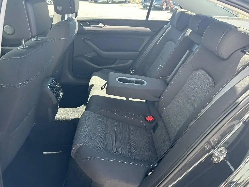 Volkswagen Passat Business 1,5TSI  / 110kW