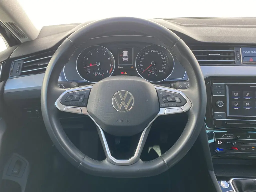 Volkswagen Passat Business 1,5TSI  / 110kW