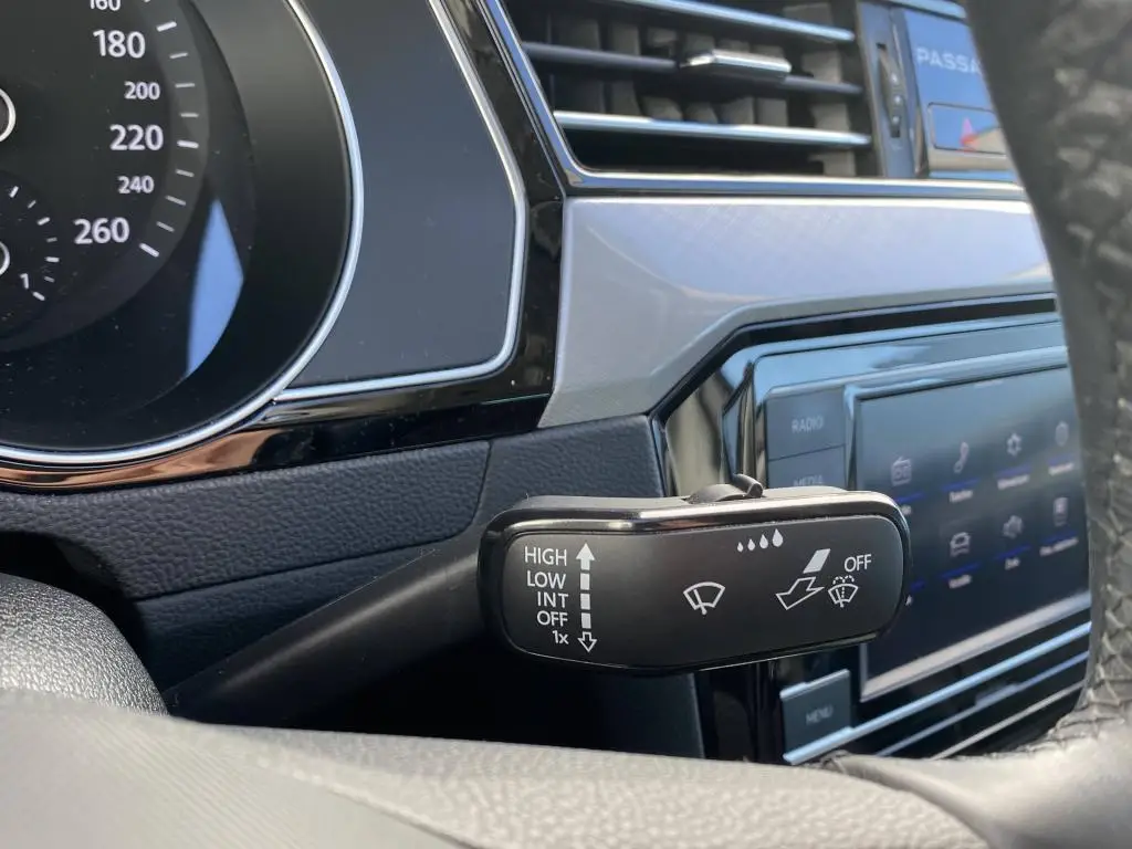 Volkswagen Passat Business 1,5TSI  / 110kW