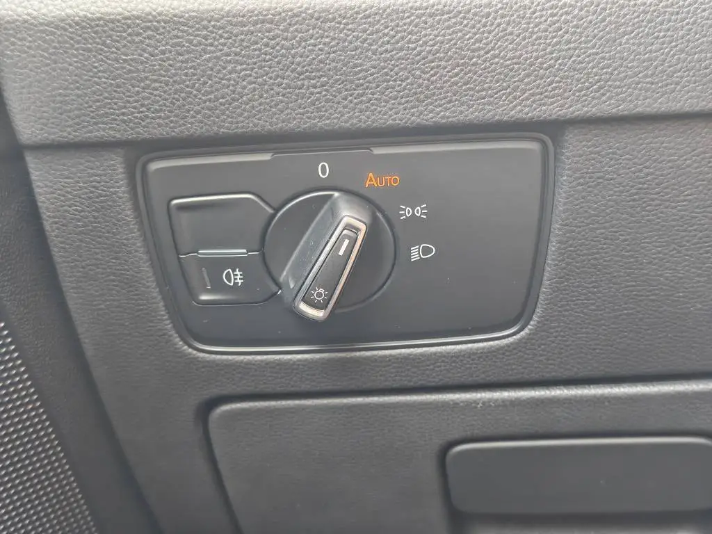 Volkswagen Passat Business 1,5TSI  / 110kW
