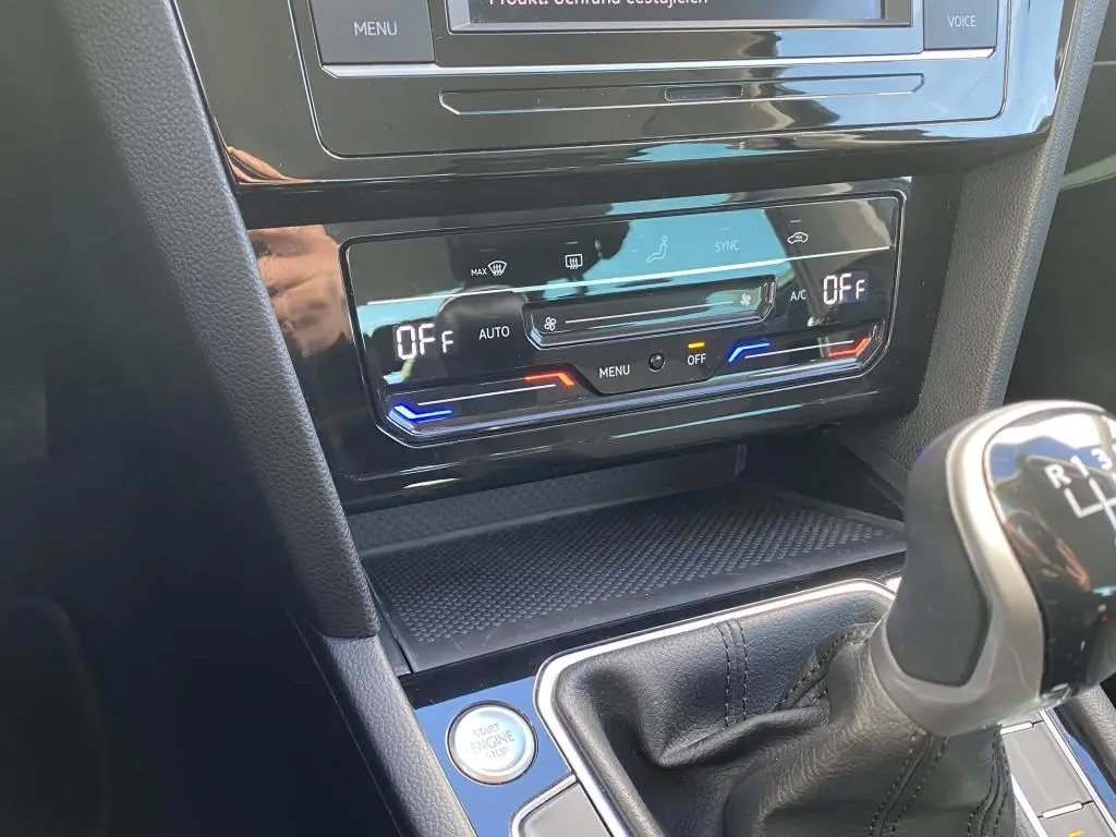 Volkswagen Passat Business 1,5TSI  / 110kW