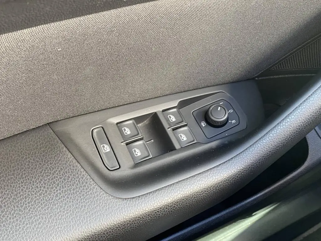 Volkswagen Passat Business 1,5TSI  / 110kW