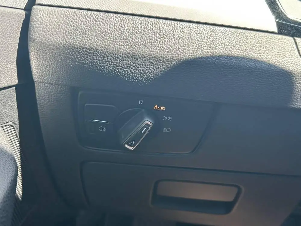 Volkswagen Passat Business 1,5TSI  / 110kW