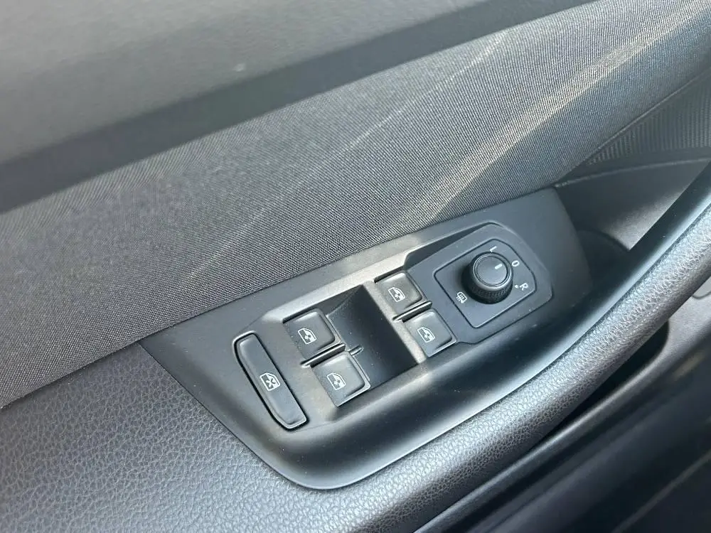 Volkswagen Passat Business 1,5TSI  / 110kW