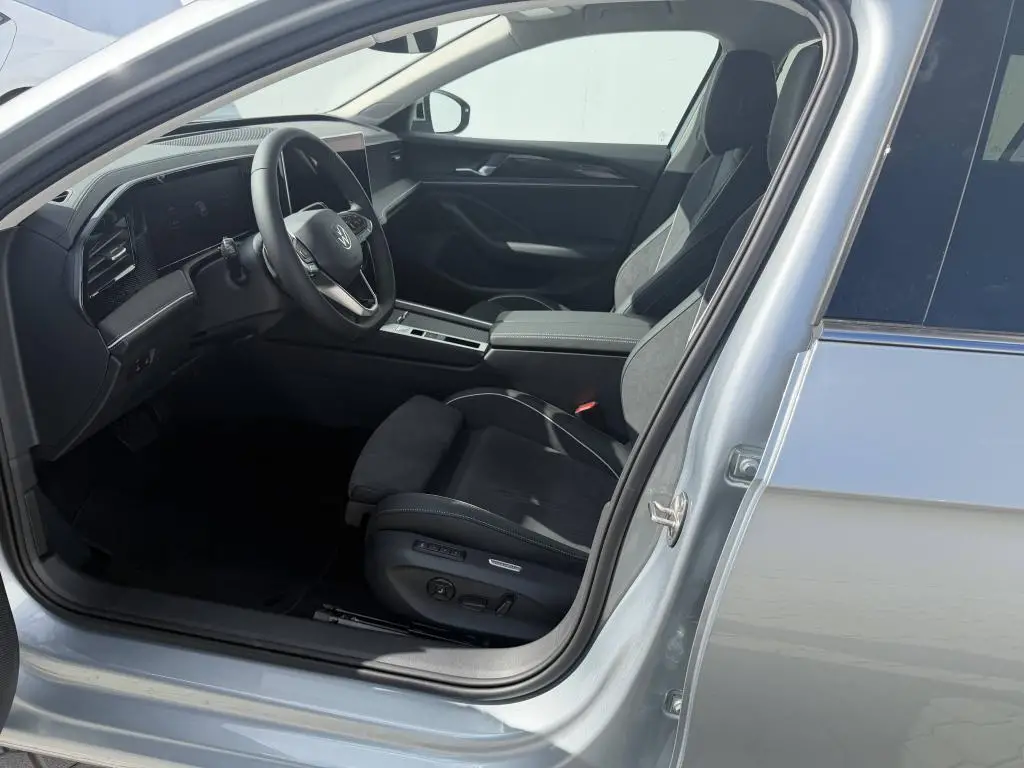 Volkswagen Passat Bussines 7DSG 2,0TDi / 110kW