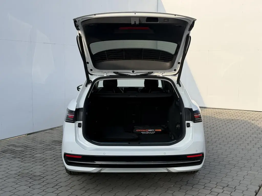 Volkswagen Passat Elegance 7DSG 1,5eTSI / 110kW