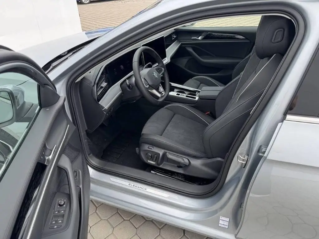 Volkswagen Passat Elegance 7DSG 2,0TDI / 110kW