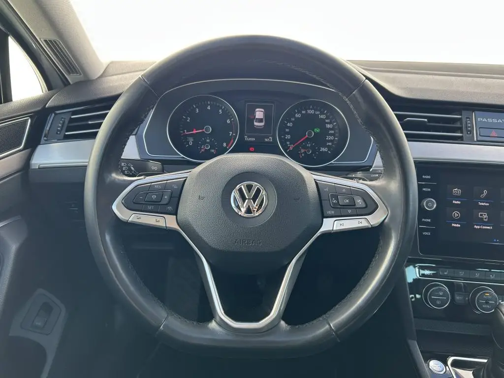 Volkswagen Passat Elegance 7DSG 2,0TSI / 140kW