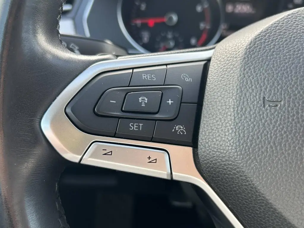 Volkswagen Passat Elegance 7DSG 2,0TSI / 140kW