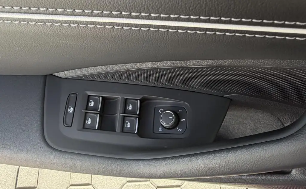 Volkswagen Passat Elegance DSG mHEV 1,5eTSI / 110kW