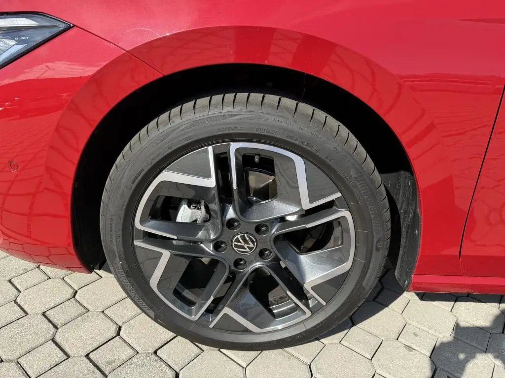 Volkswagen Passat Elegance DSG mHEV 1,5eTSI / 110kW