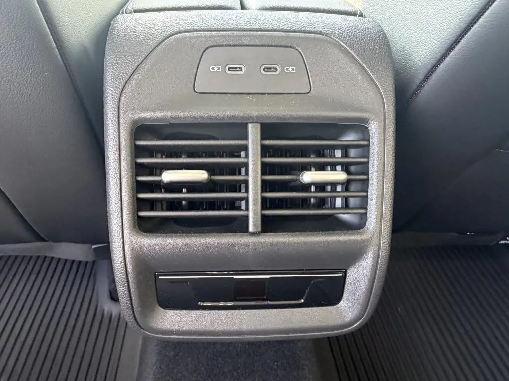 Volkswagen Passat Elegance DSG mHEV 1,5eTSI / 110kW