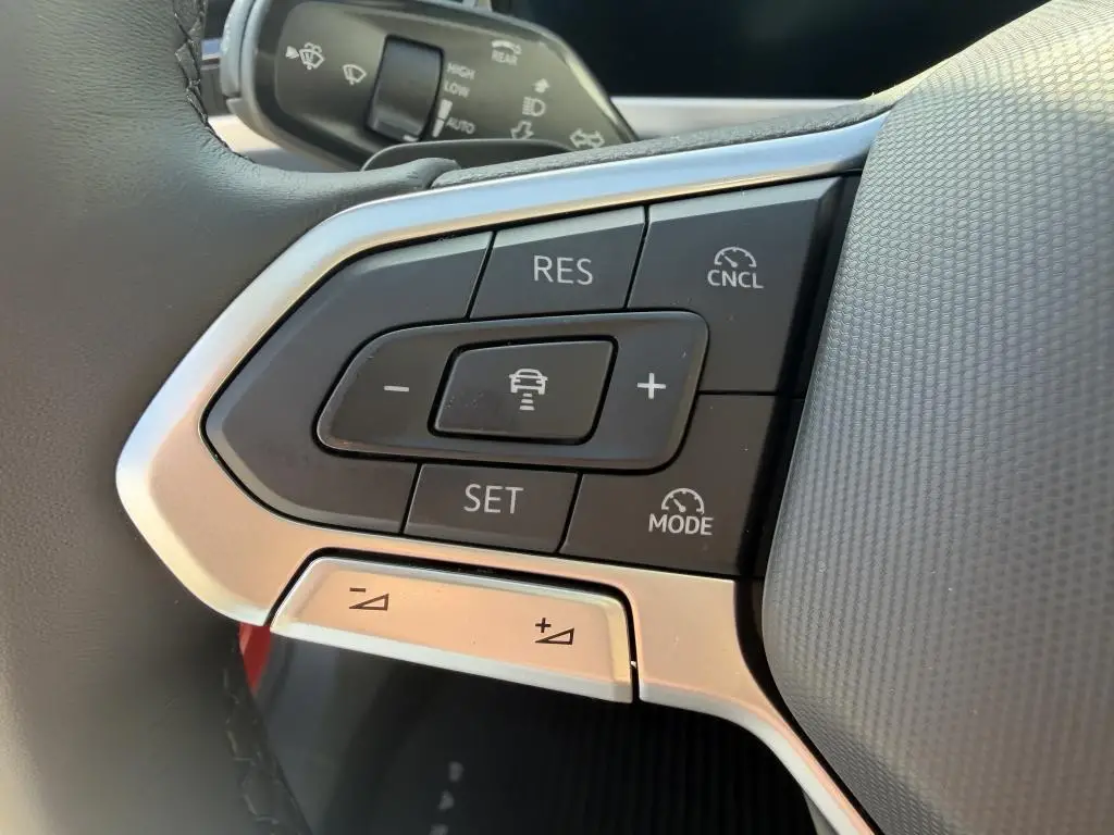 Volkswagen Passat Elegance DSG mHEV 1,5eTSI / 110kW