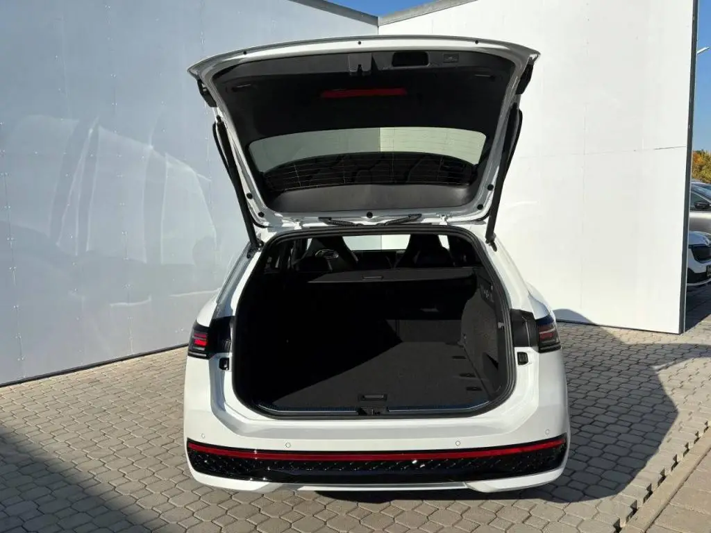 Volkswagen Passat R-Line Family 7DSG 2,0TDI / 110kW