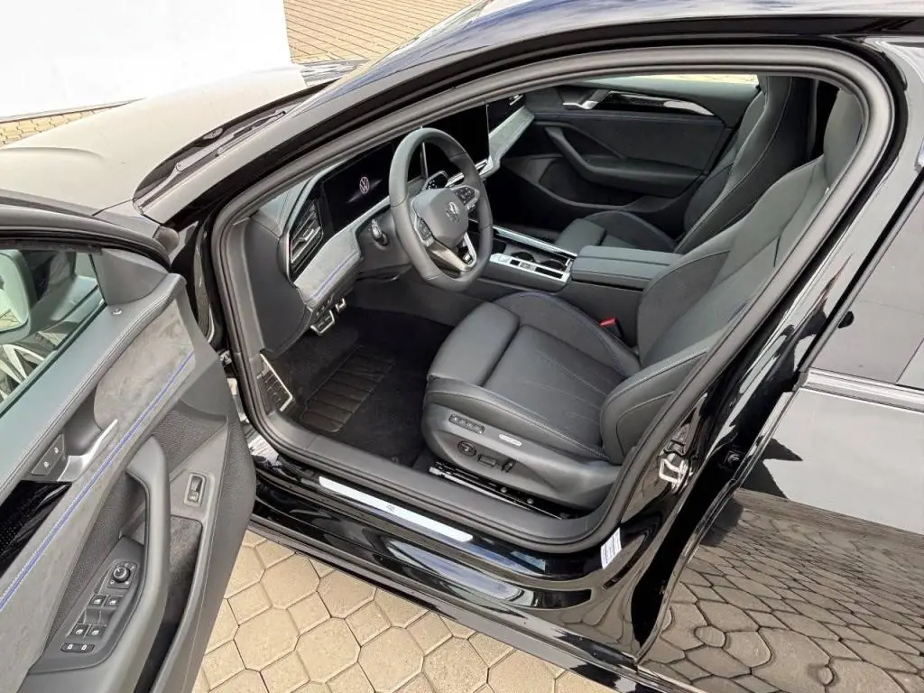 Volkswagen Passat R-Line Family 7DSG 2,0TDI / 110kW