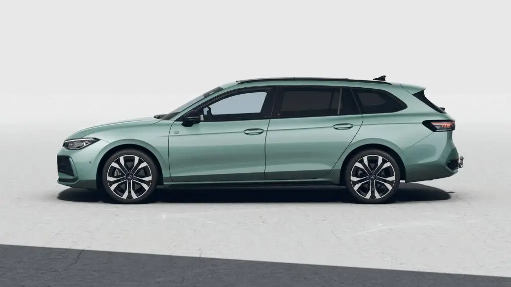 Volkswagen Passat R-Line Family 7DSG 2,0TSI / 150kW