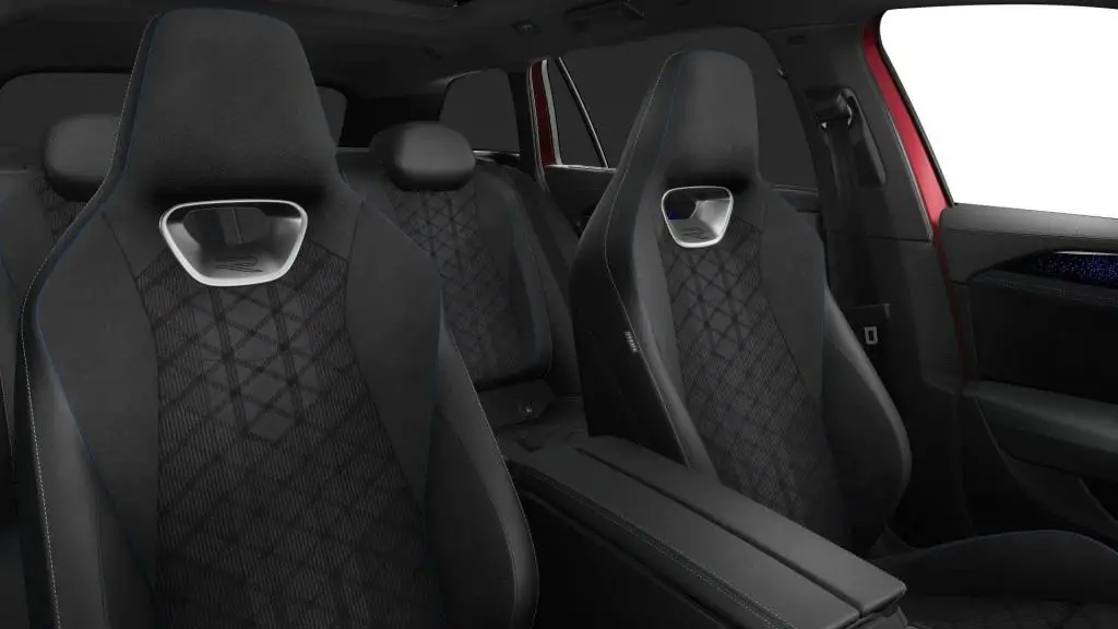 Volkswagen Passat R-Line Family 7DSG 2,0TSI / 150kW