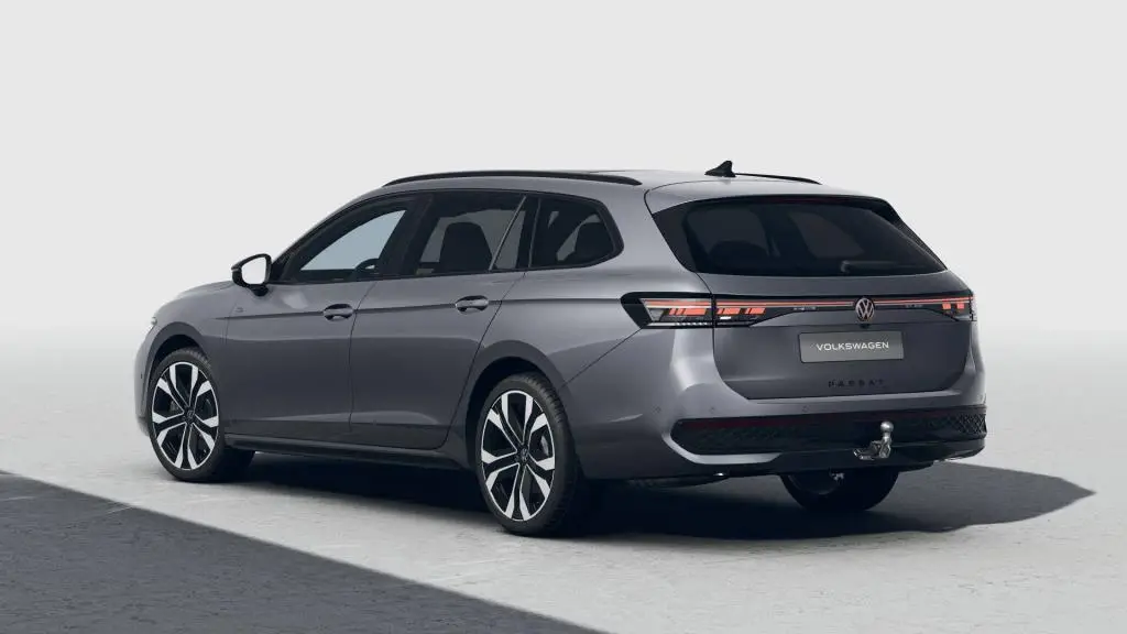 Volkswagen Passat R-Line Family 7DSG 4M 2,0TSI / 195kW