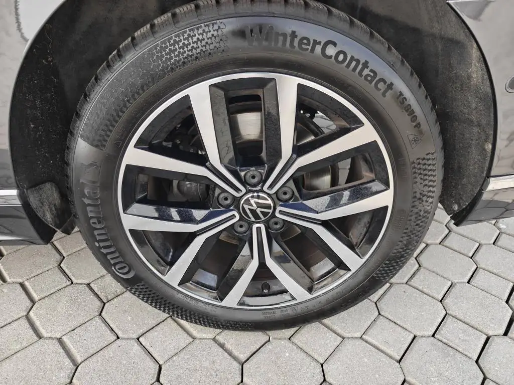 Volkswagen Passat Variant Business  2,0TDi / 110kW