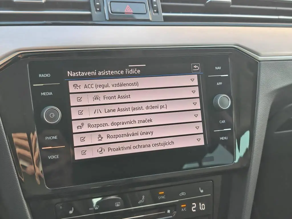 Volkswagen Passat Variant Elegance 6G 2,0TDi / 110kW