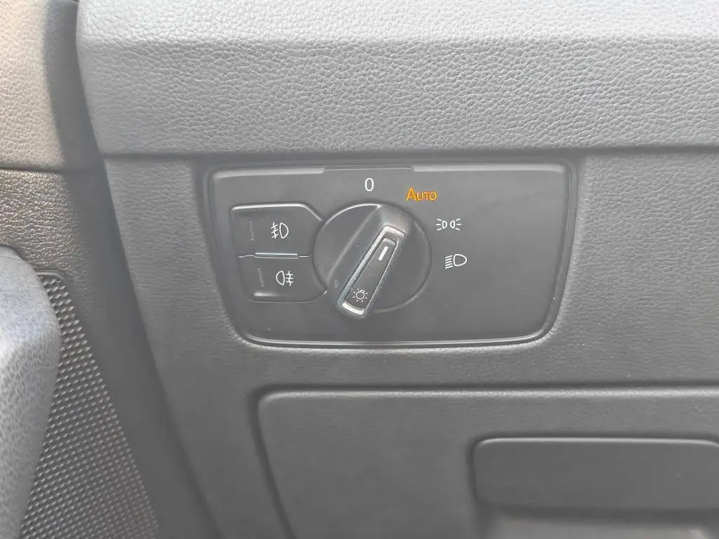 Volkswagen Passat Variant Elegance 6G 2,0TDi / 110kW