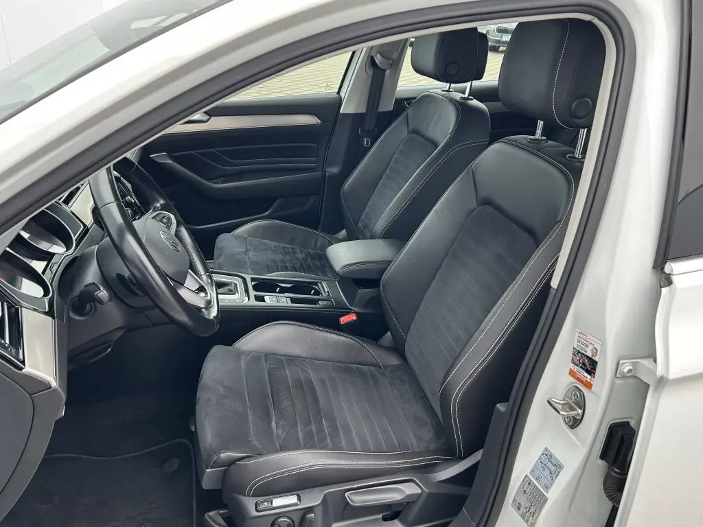 Volkswagen Passat Variant Elegance 7DSG 1,5TSi / 110kW