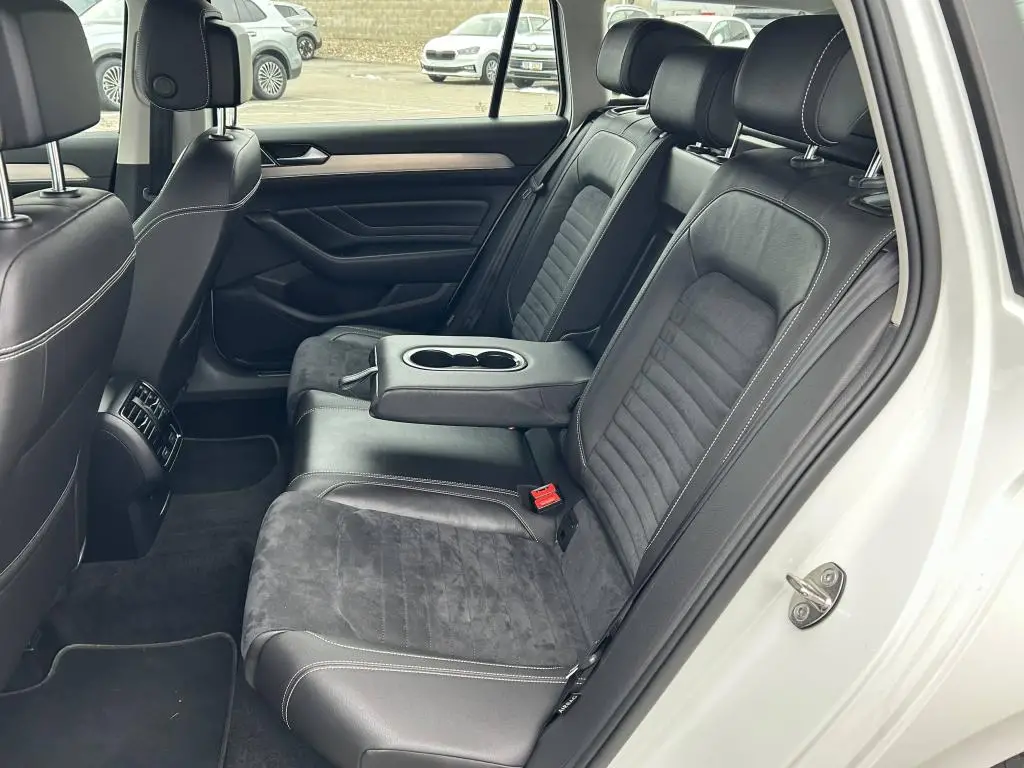 Volkswagen Passat Variant Elegance 7DSG 1,5TSi / 110kW