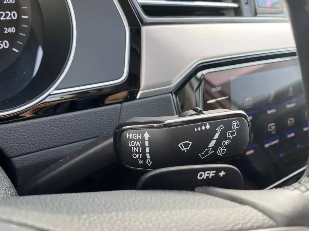 Volkswagen Passat Variant Elegance 7DSG 1,5TSi / 110kW