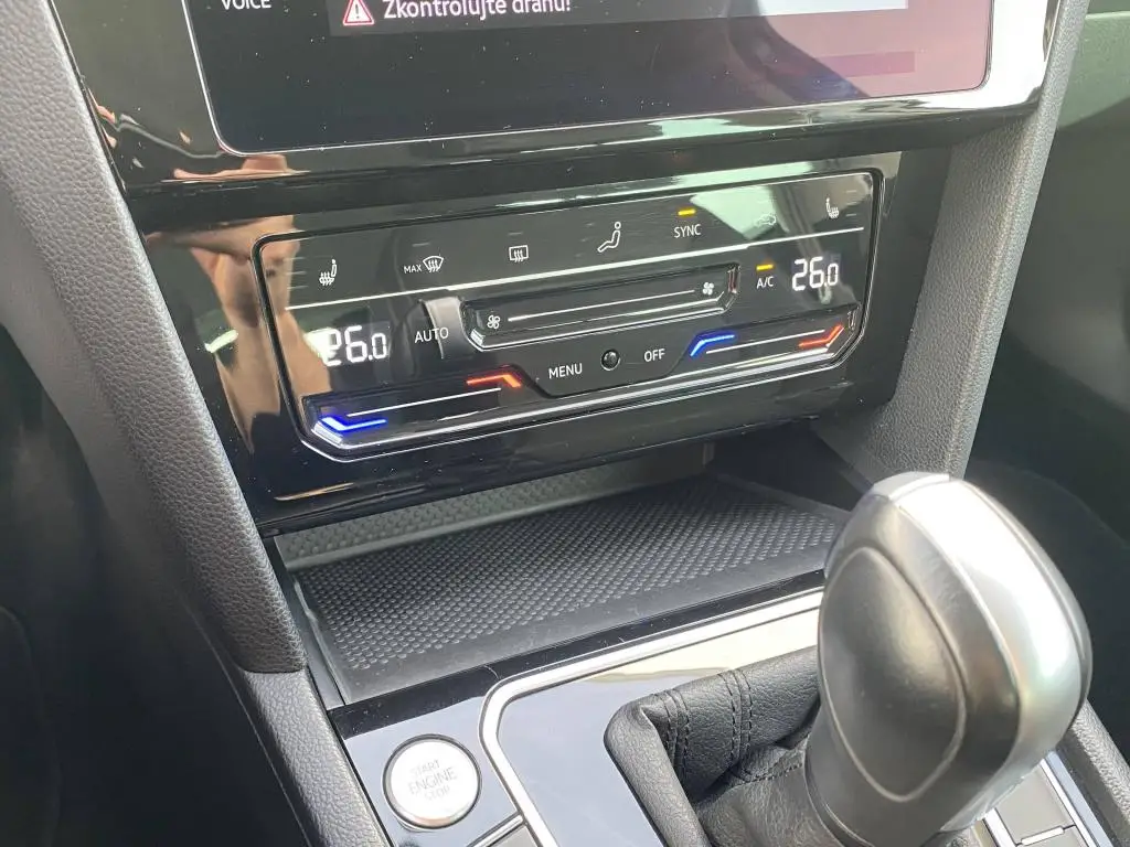 Volkswagen Passat Variant Elegance 7DSG 1,5TSi / 110kW