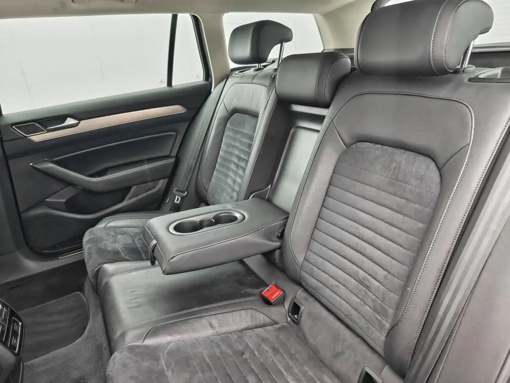 Volkswagen Passat Variant Highline 2,0TDi / 110kW