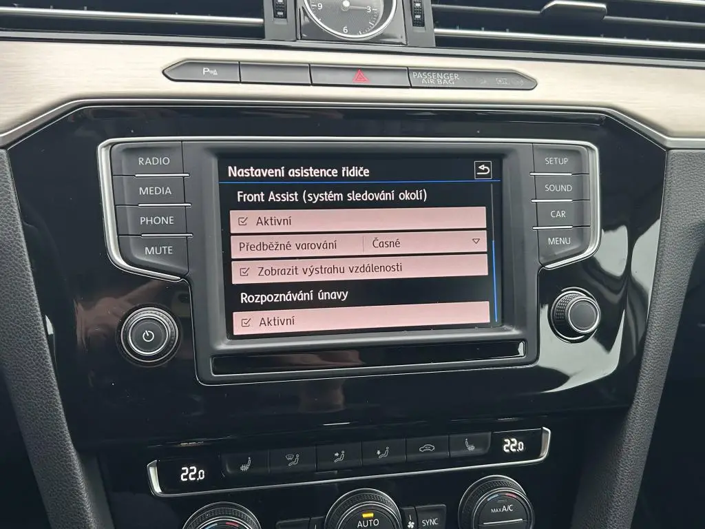 Volkswagen Passat Variant Highline DSG 2,0TDi / 110kW