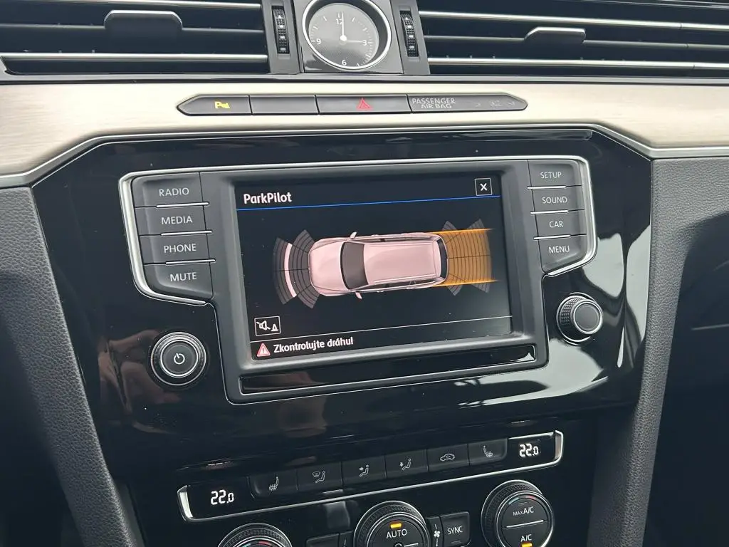 Volkswagen Passat Variant Highline DSG 2,0TDi / 110kW