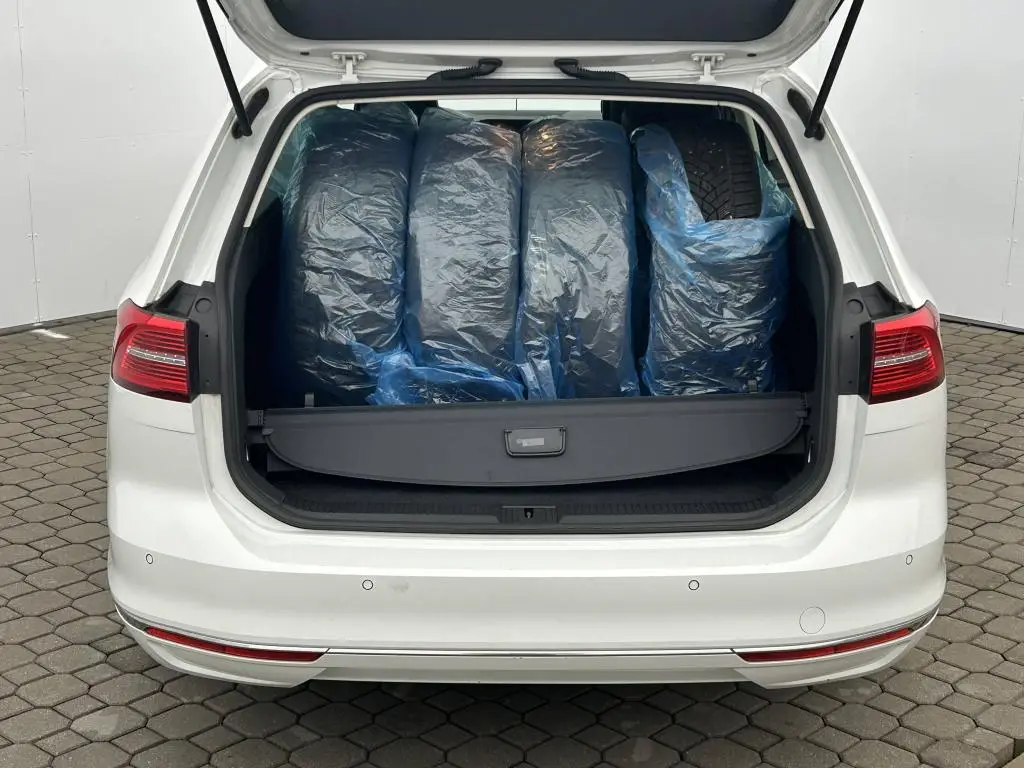 Volkswagen Passat Variant Highline DSG 2,0TDi / 110kW