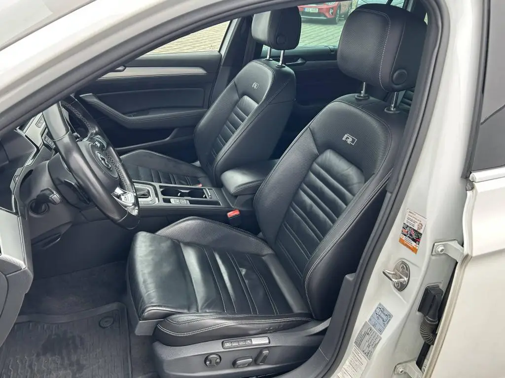 Volkswagen Passat Variant Highline R-line DSG 4MOTION 2,0TDI / 176kW