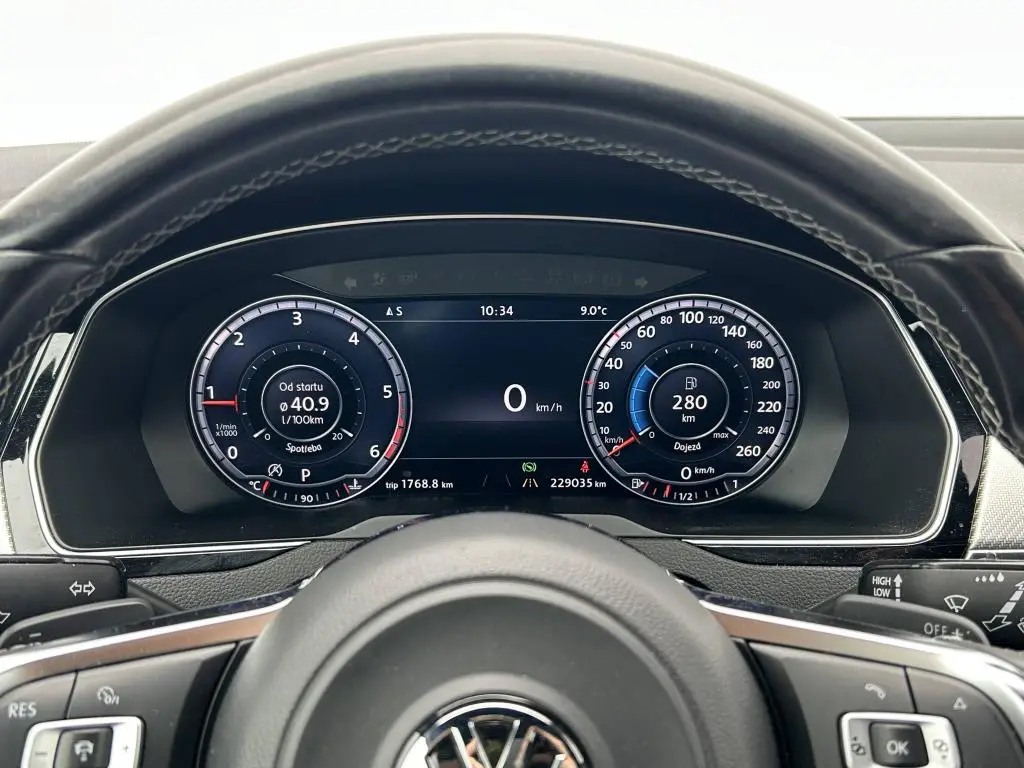 Volkswagen Passat Variant Highline R-line DSG 4MOTION 2,0TDI / 176kW