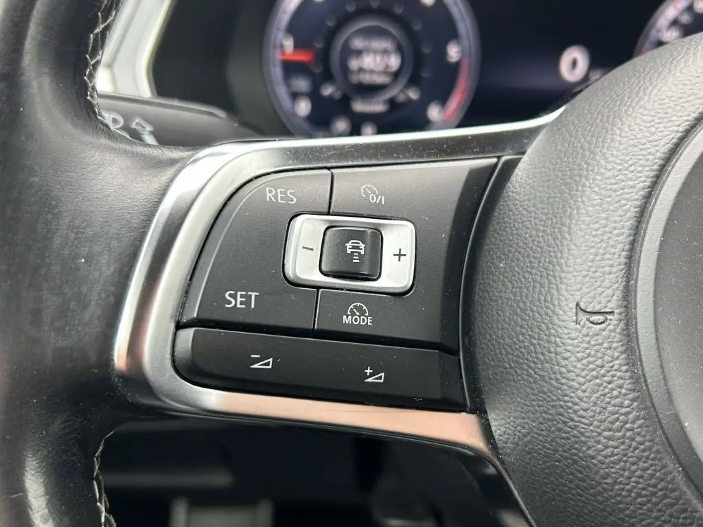 Volkswagen Passat Variant Highline R-line DSG 4MOTION 2,0TDI / 176kW