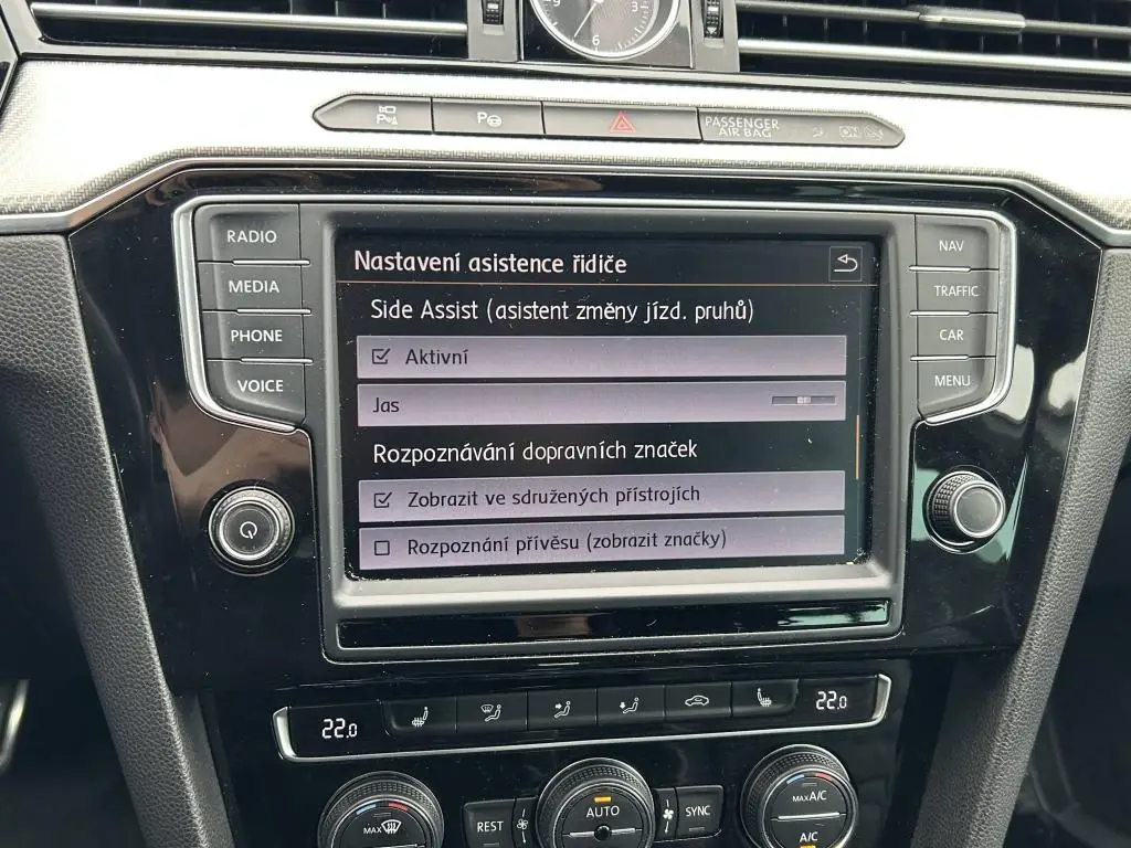 Volkswagen Passat Variant Highline R-line DSG 4MOTION 2,0TDI / 176kW