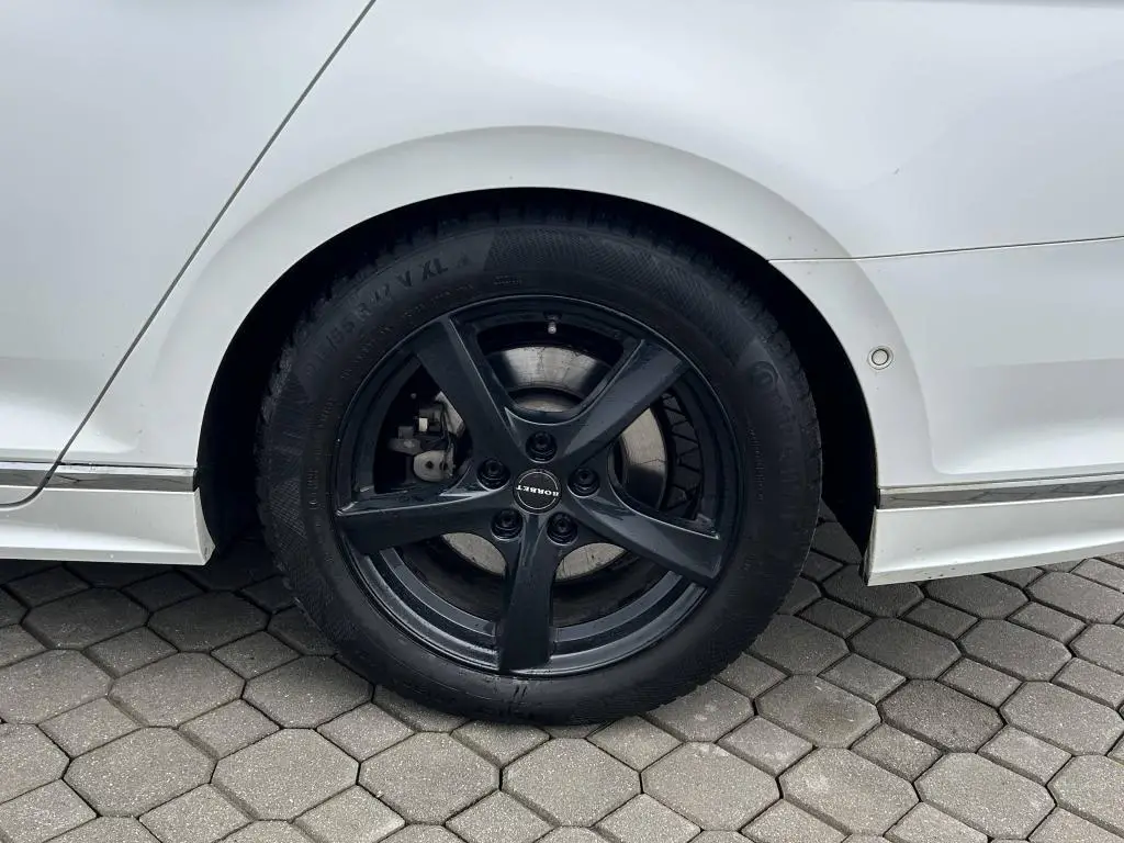 Volkswagen Passat Variant Highline R-line DSG 4MOTION 2,0TDI / 176kW