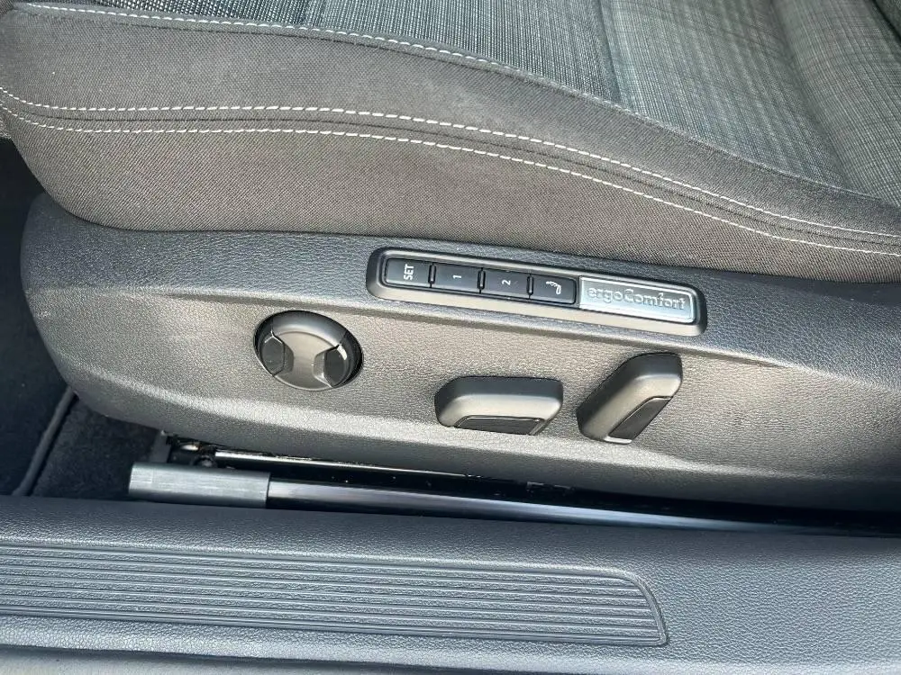Volkswagen Passat Variant Passat Var. DTUA / 147kW