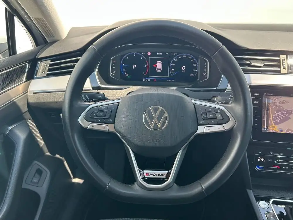 Volkswagen Passat Variant Passat Var. DTUA / 147kW