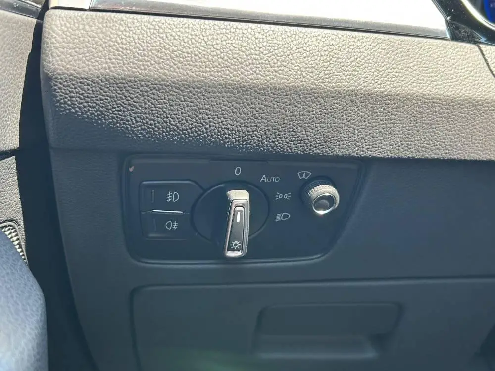 Volkswagen Passat Variant Passat Var. DTUA / 147kW