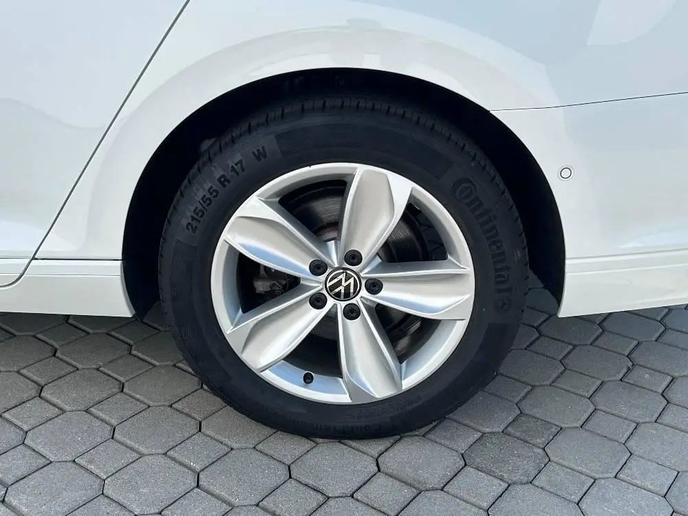 Volkswagen Passat Variant Passat Var. DTUA / 147kW