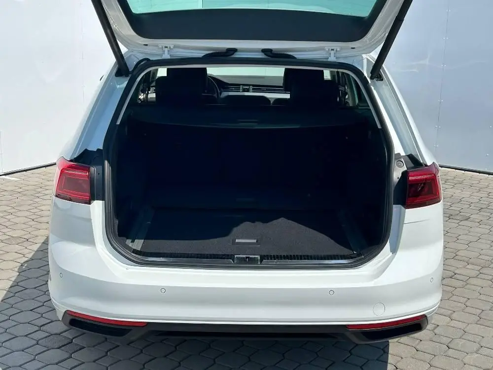 Volkswagen Passat Variant Passat Var. DTUA / 147kW