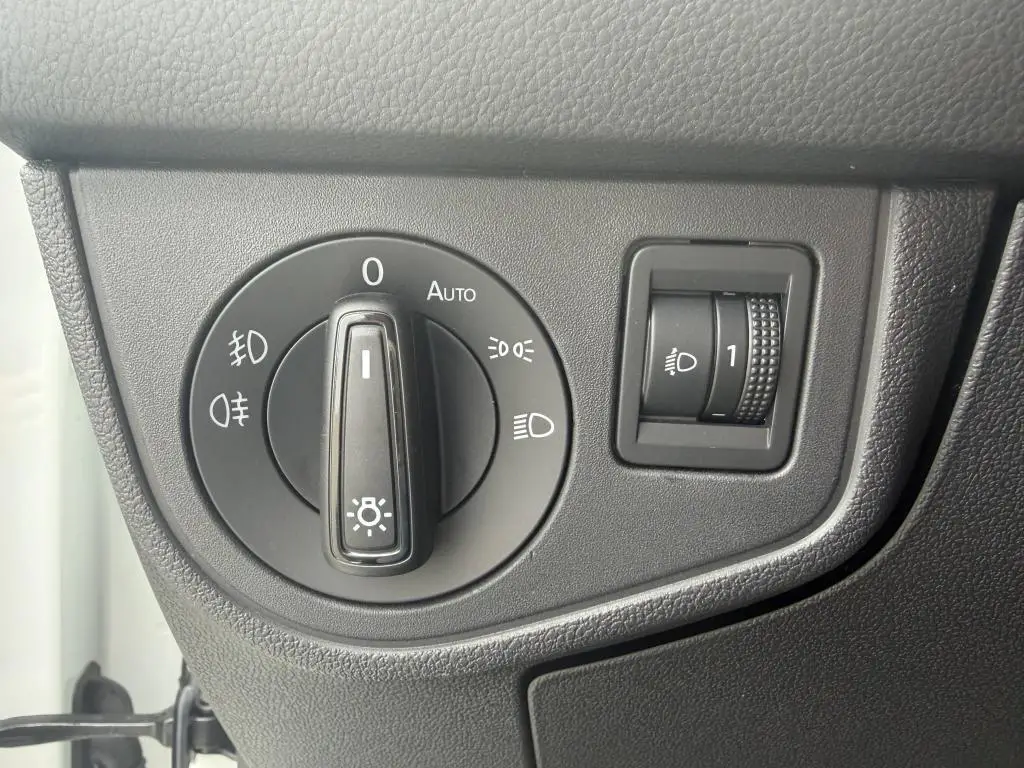 Volkswagen Polo People 5G 1,0TSi / 70kW