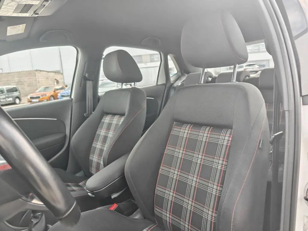 Volkswagen Polo Polo GTI 1,8 TSI 141 kW 6MP 1,8 TSI / 141kW