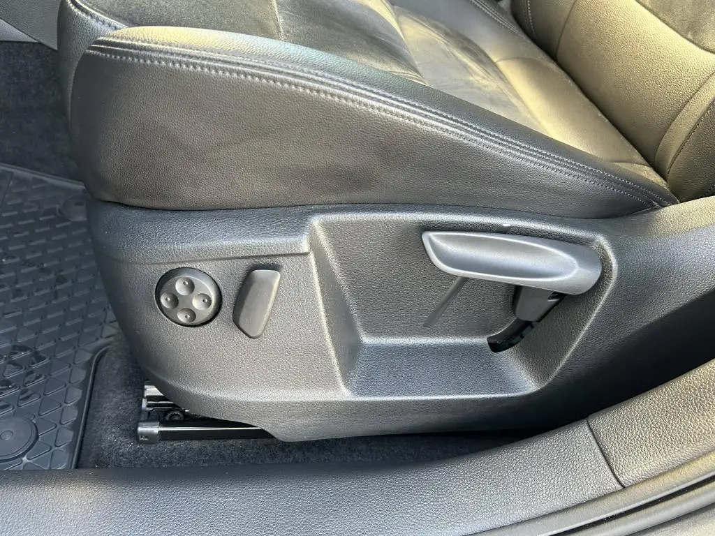 Volkswagen Sharan Highline 4Motion 7DSG 2,0TDI / 130kW