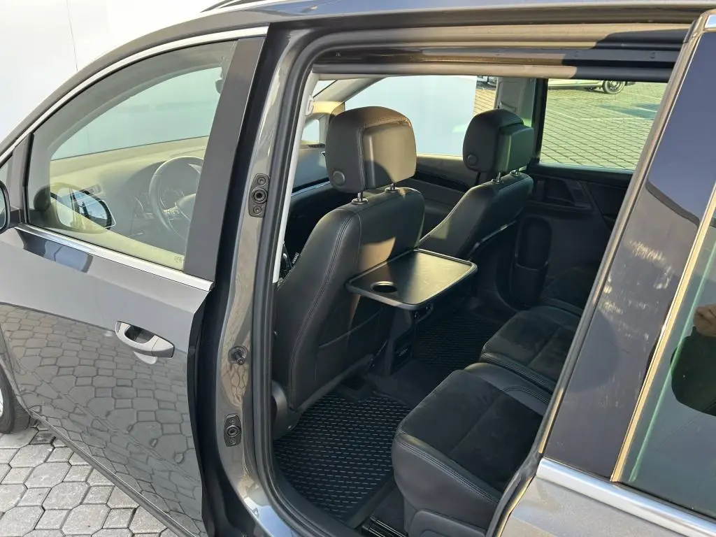 Volkswagen Sharan Highline 4Motion 7DSG 2,0TDI / 130kW