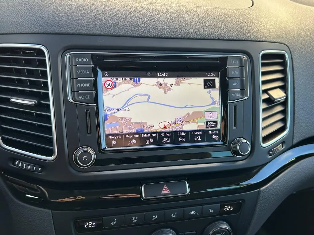 Volkswagen Sharan Highline 4Motion 7DSG 2,0TDI / 130kW