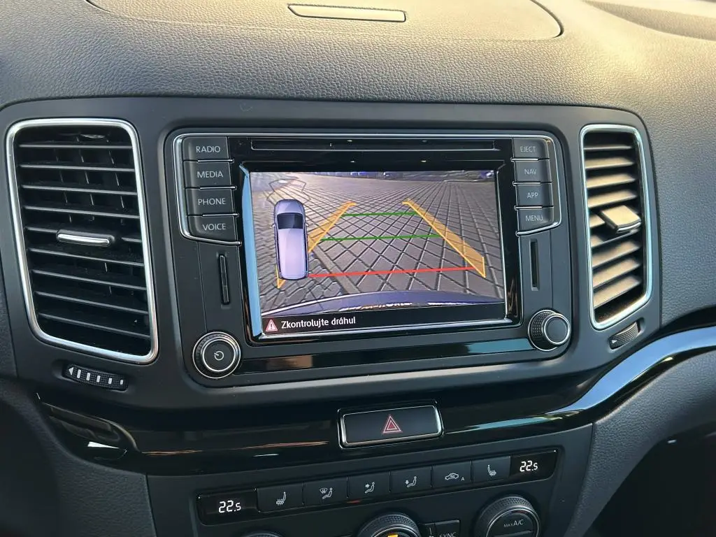 Volkswagen Sharan Highline 4Motion 7DSG 2,0TDI / 130kW